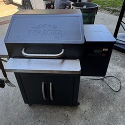 Traeger silverton 620 w/ WiFire