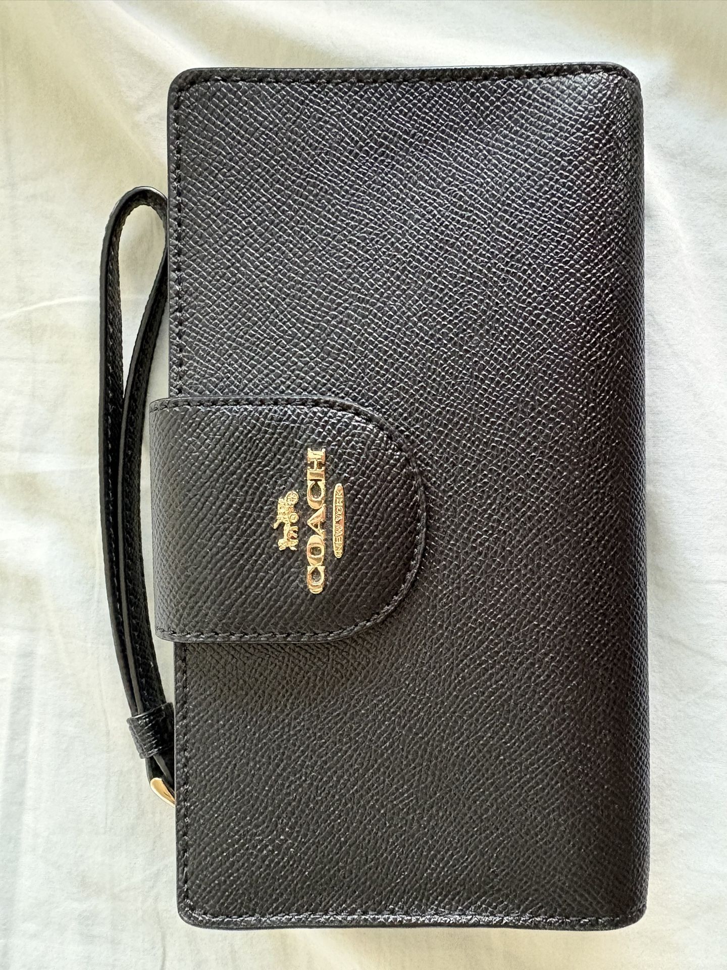 New Coach Wallet Located In Anaheim Hills
