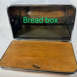 Vintage Lincoln Beautyware Bread Box Chrome 