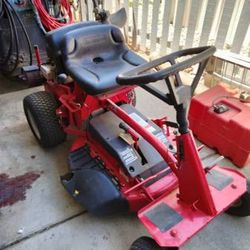 Snapper HI Vac Ride On Lawn Mower