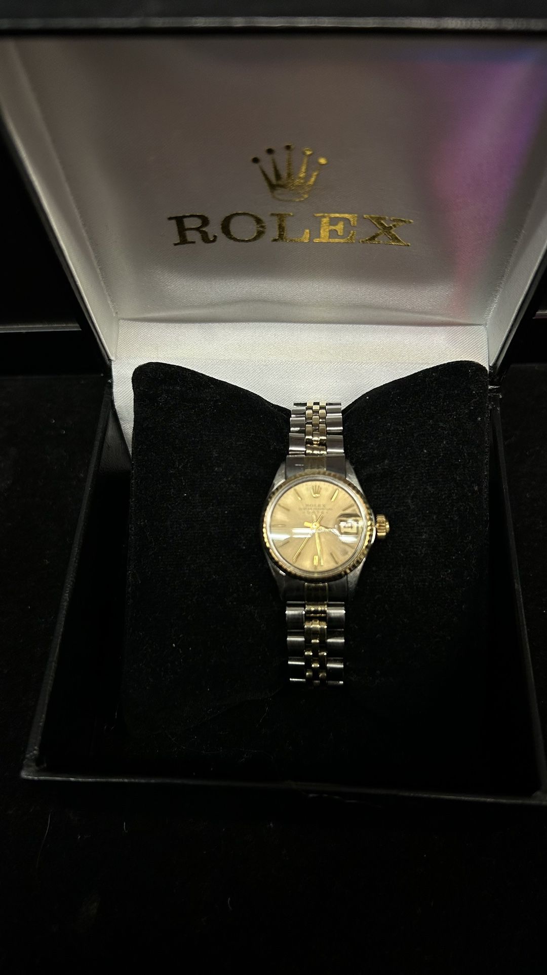 Womans Datejust Gold w box no trades pick up in Tacoma 
