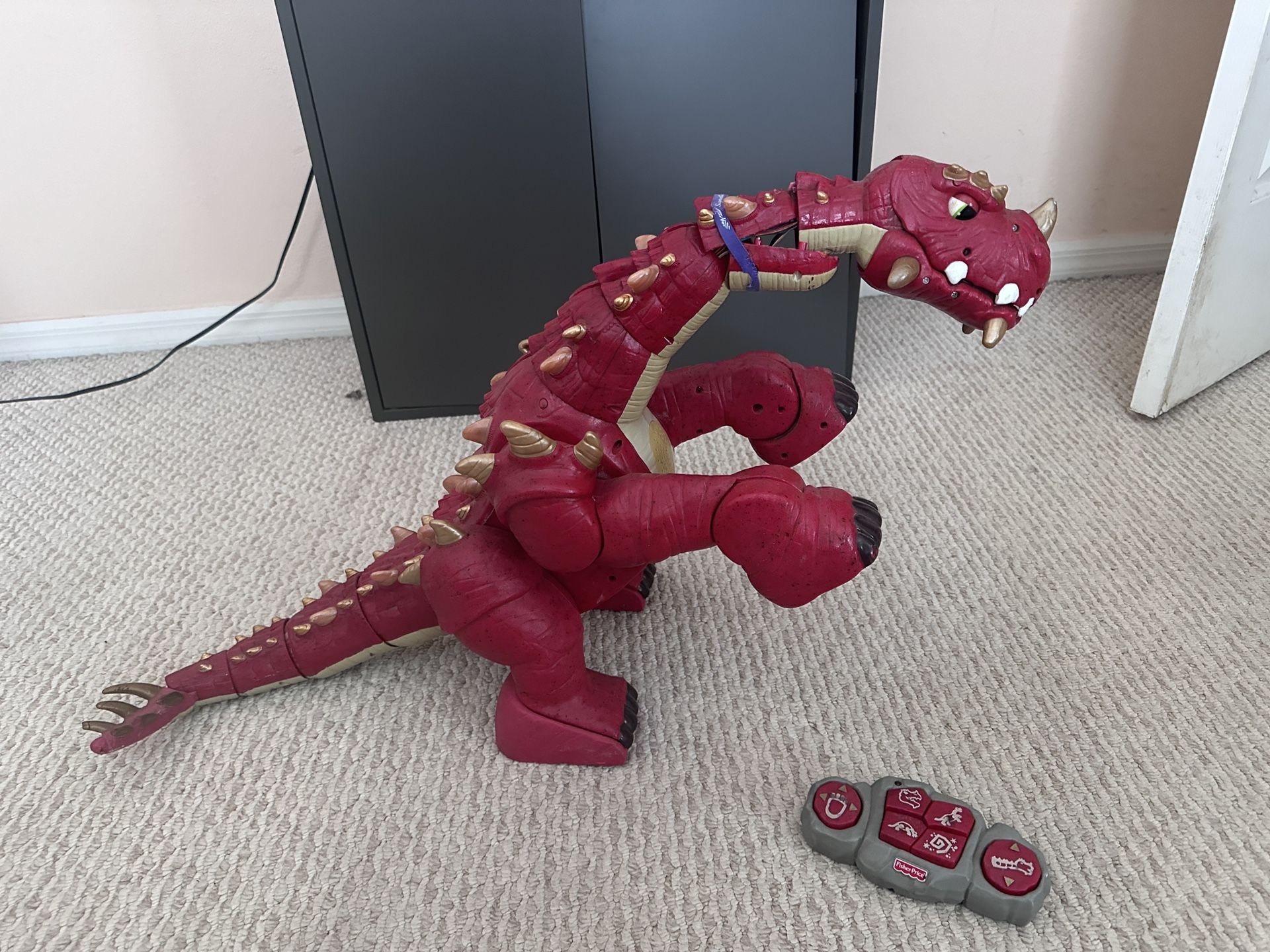 FISHER PRICE IMAGINEXT SPIKE RED DINOSAUR LARGE W/REMOTE NEW