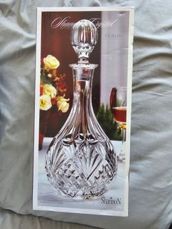 Shannon Crystal by Godinger Dublin wine decanter box.