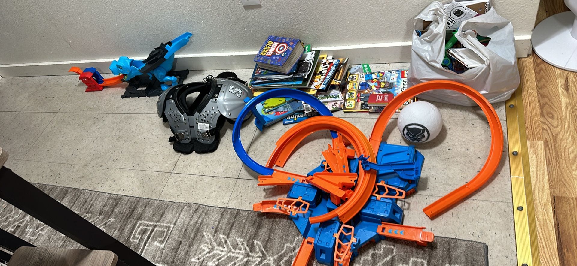 Toys/books