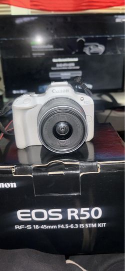 Canon R50 (White)