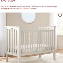 Pottery Barn Kids - Kendall Convertible Crib