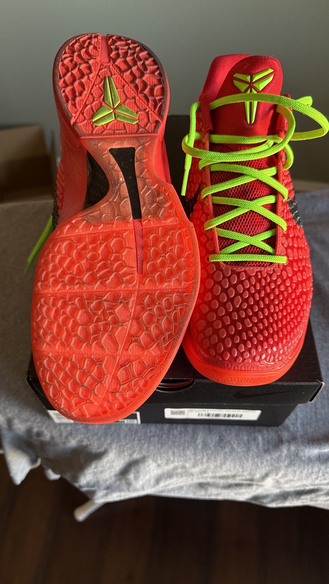 NIKE KOBE PROTRO REVERSE GRINCH Size