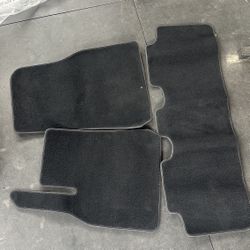 Model Y Roof Shade Carpet Jack Insert