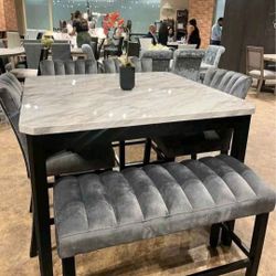 ✅️✅️5pc Black / Gray Square Counter Height dining Set (Bench not included)✅️