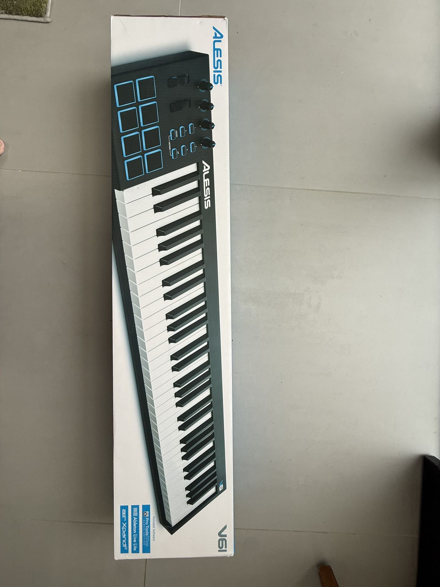 Alesis V61 MIDI keyboard with beat pads