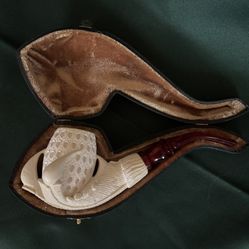 Hand Carved Meerschaum Pipe With Case.