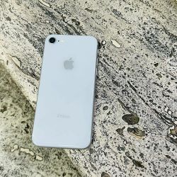 iPhone 8 64GB Unlocked 