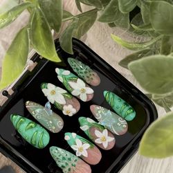 Custom Press-on Nails