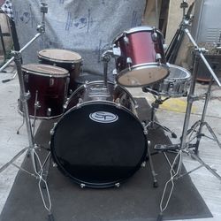  5pc  DRUM-SET  Complete w/ Hdwr & pedals