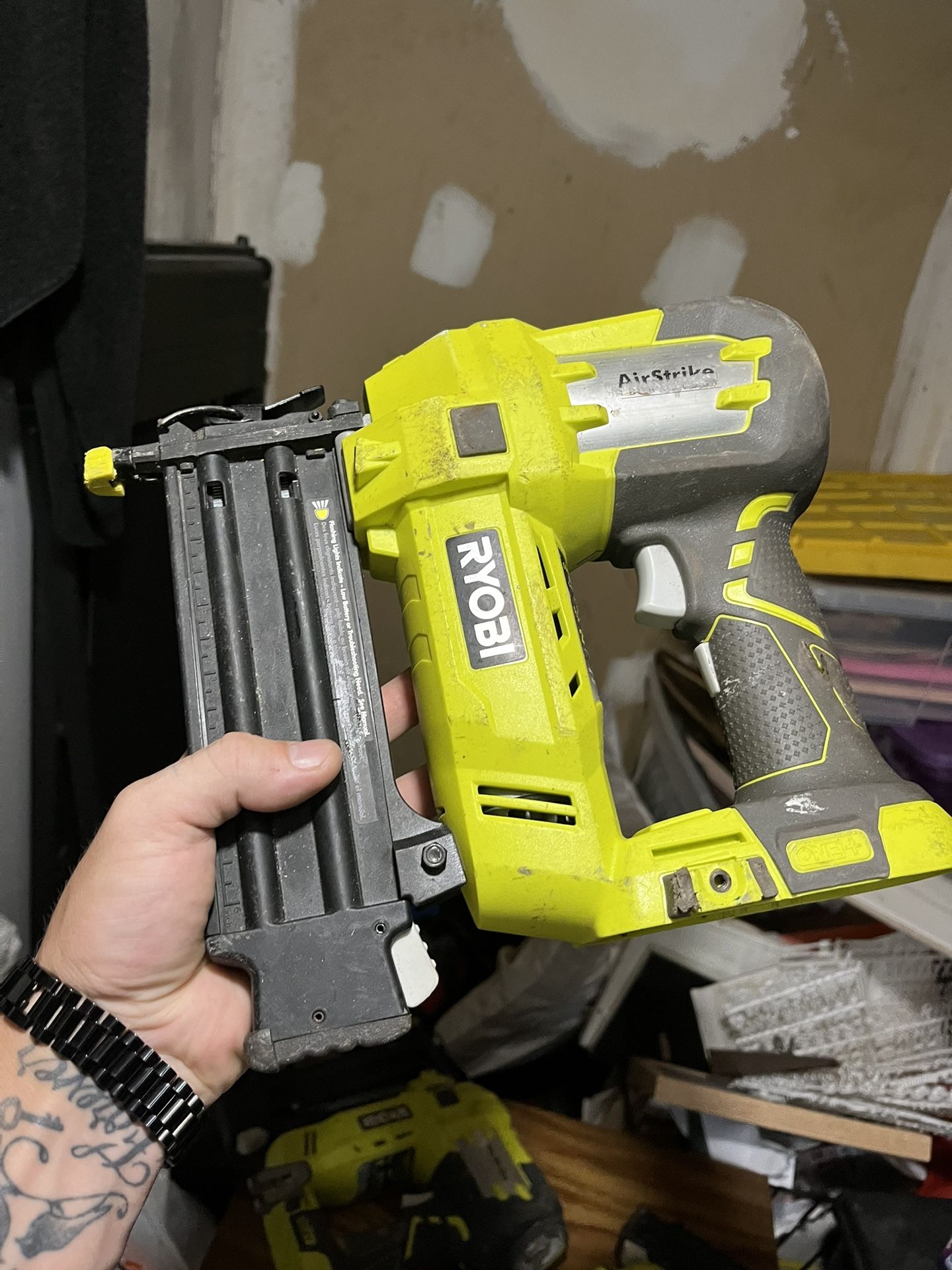 Ryobi 18 Gauge Finish Nail Gun Used