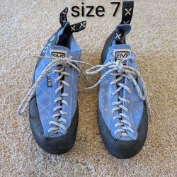 Climbing Shoes Size 7