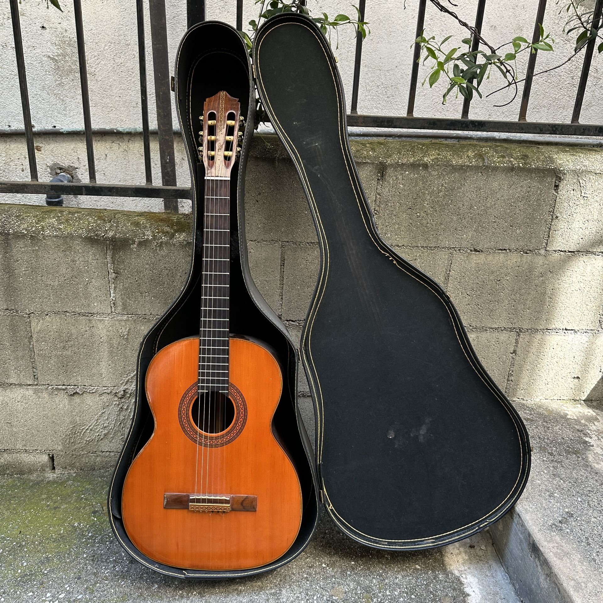 Made in Japan Unbranded Classical Guitar
