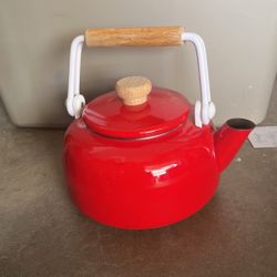Tea Kettle 