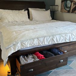 King Size, Wooden Bed Frame With2Front Dawer
