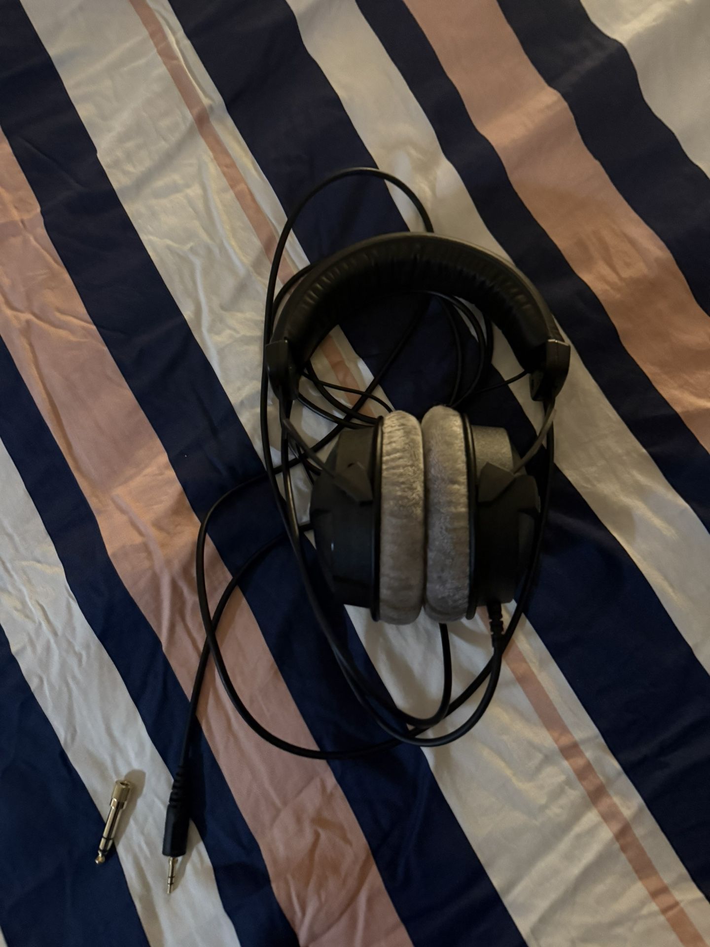 beyerdynamic DT 770 PRO 80 Ohm Over-Ear Studio Headphones