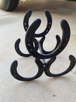 Horse Shoe Wine Holder
