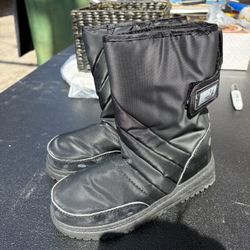 Snow Boots