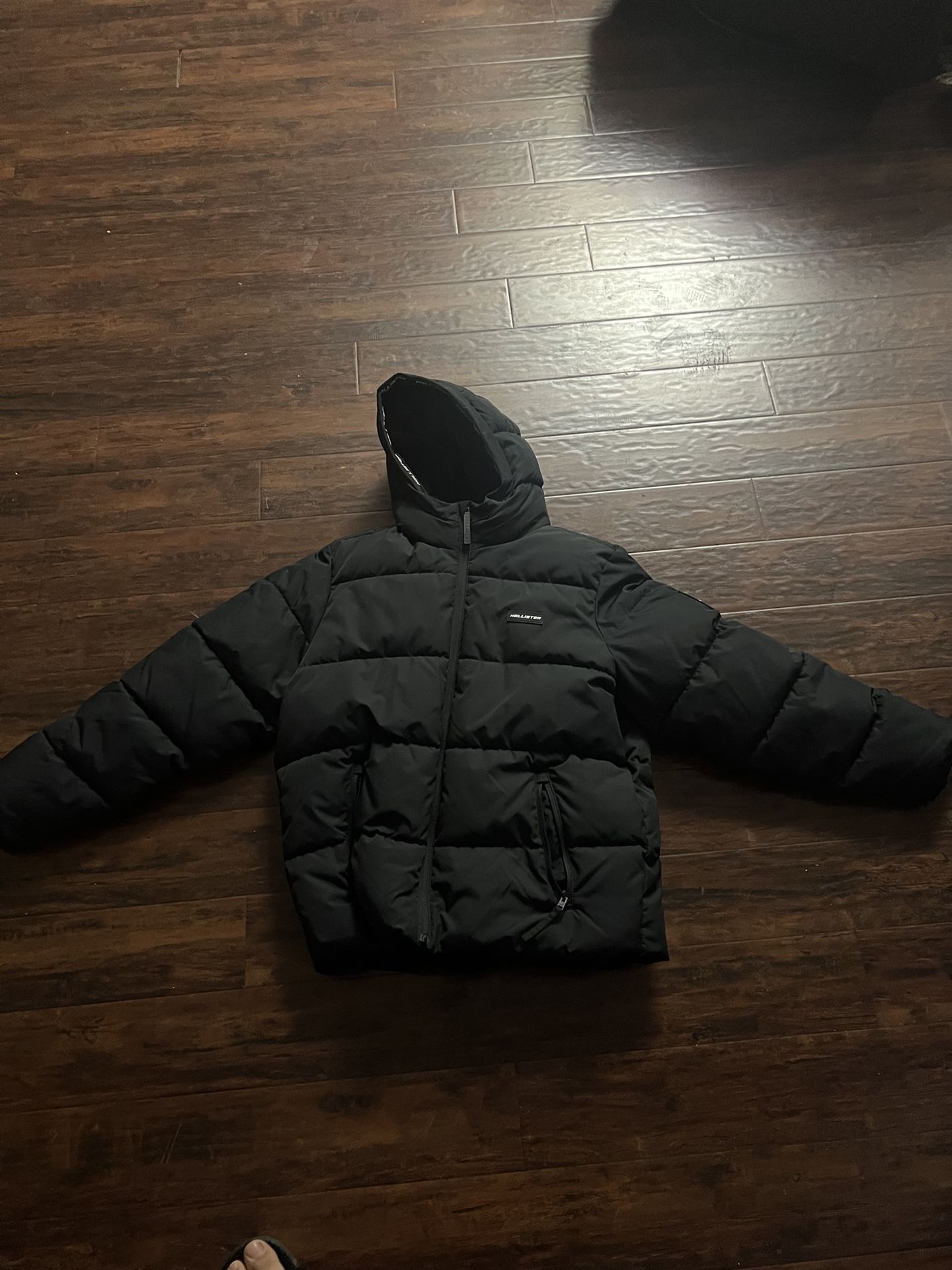 Hollister Puffer Jacket 