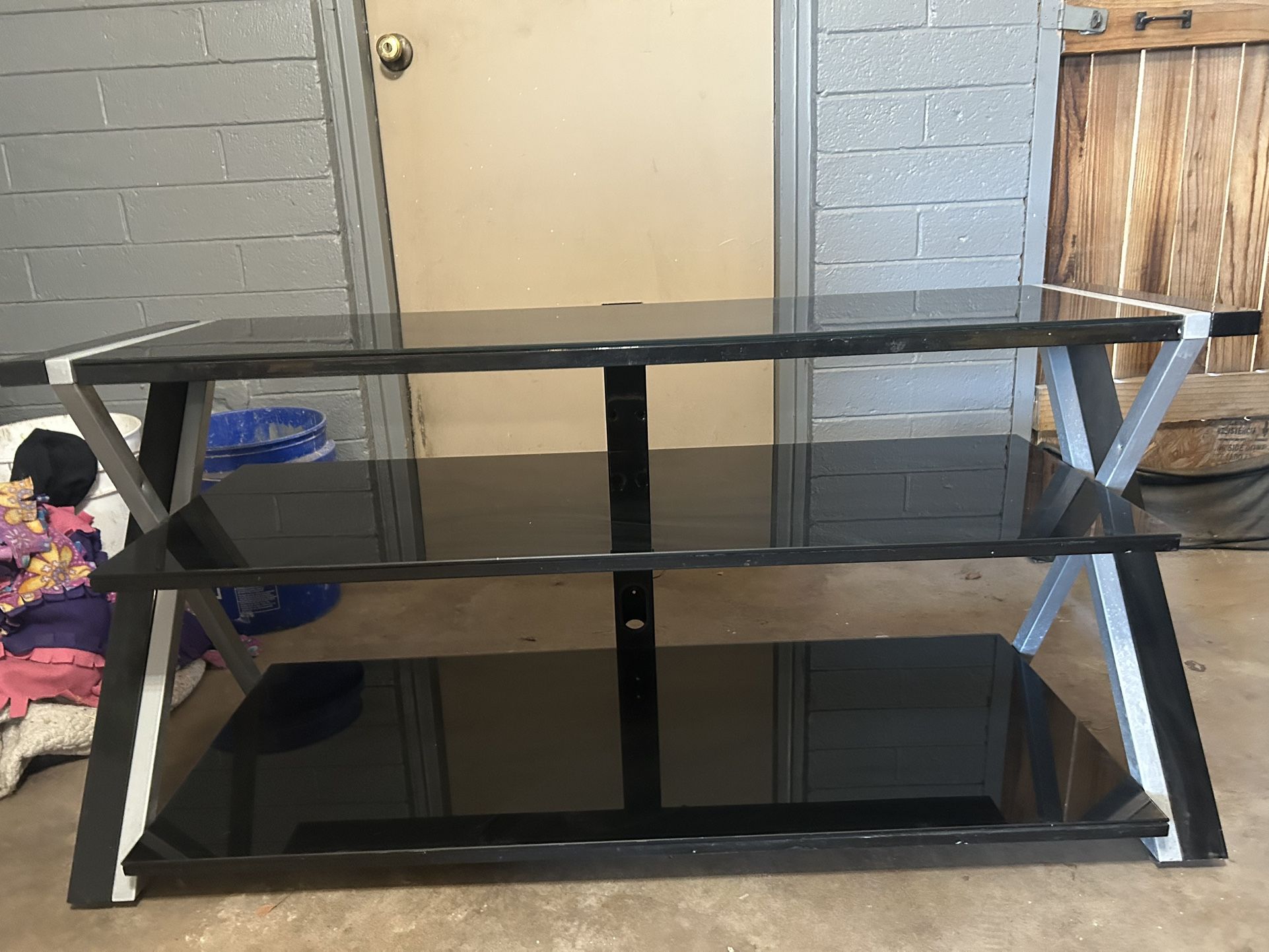 Low Tv Stand For Standing Tv