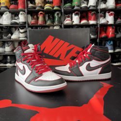 Jordan 1 Retro High ‘Bloodline’ Size 8