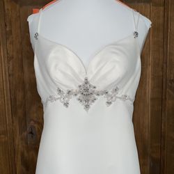 White Wedding Gown, Pearl And Crystal Beading,size 2