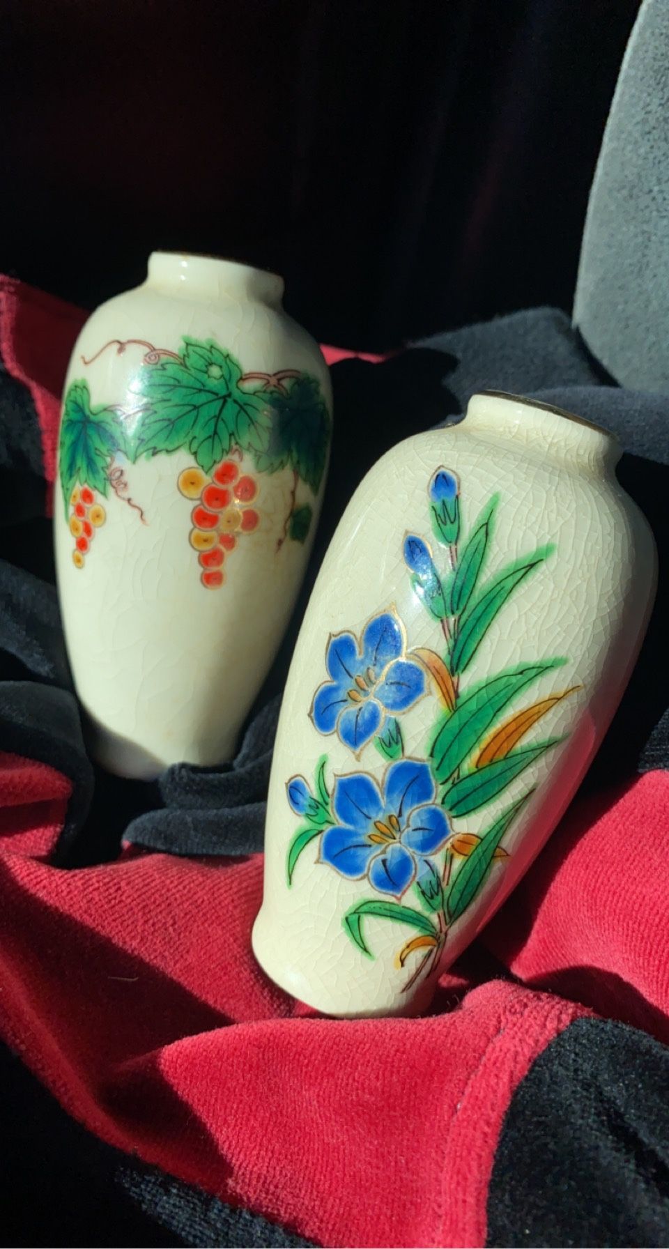 Vintage Blue Flower And Grape Vine Vase Porcelain Small Homco