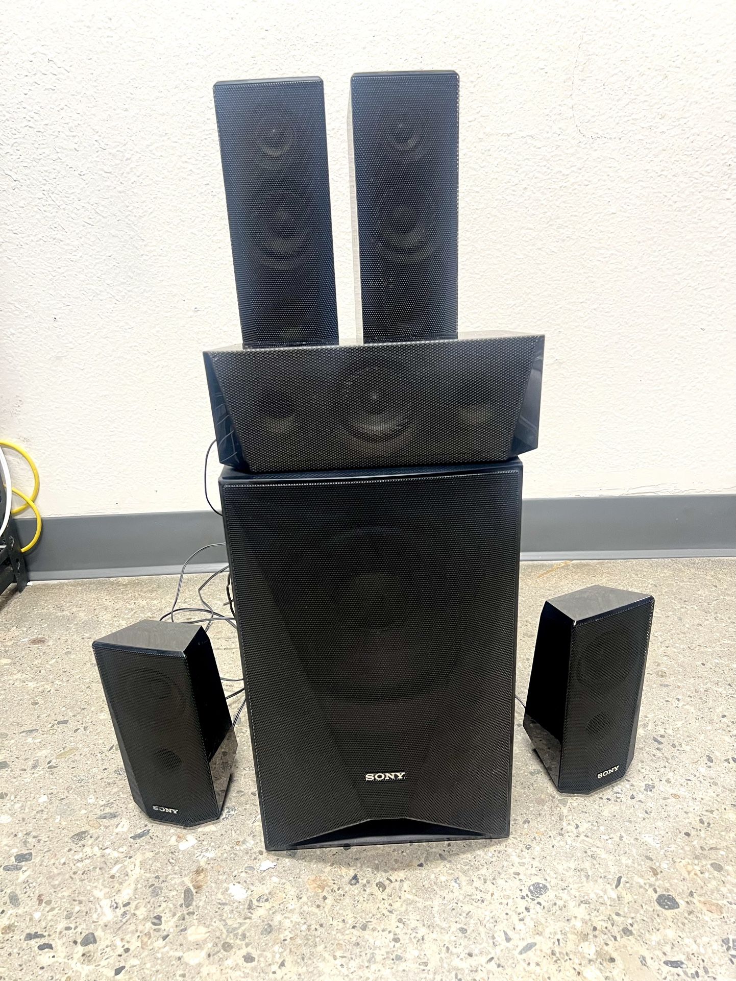 Sony SS-WSB128 Passive Subwoofer With SS-TSB137, SS-CTB127 Acoustic Speaker