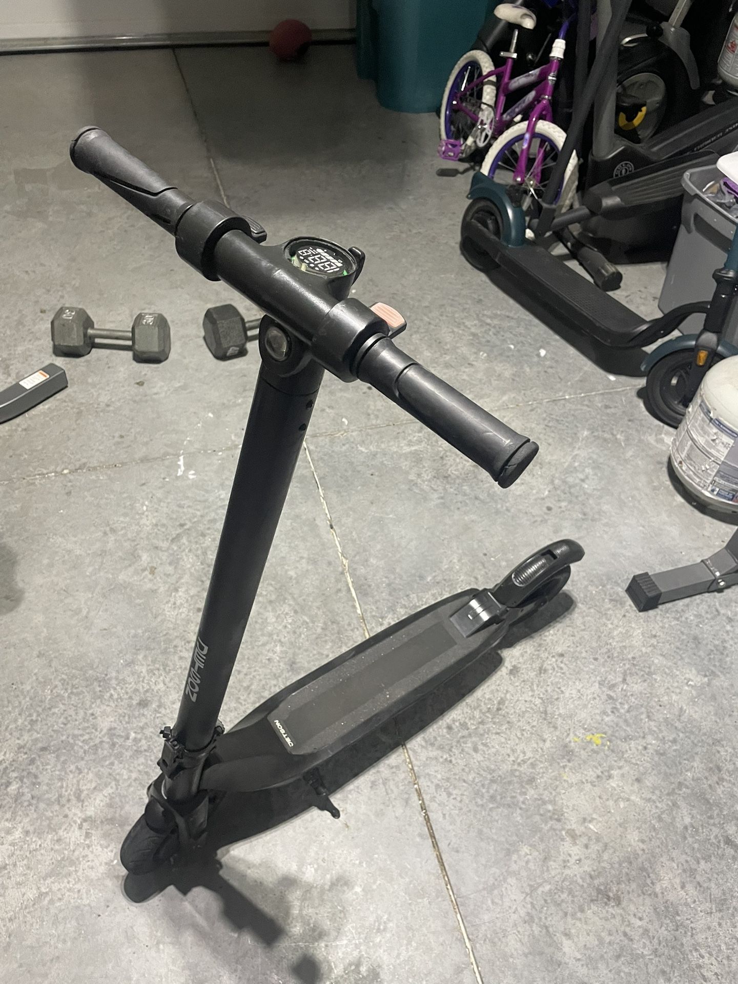 Electric Scooter Missing Lens Runs Well! Charger Included