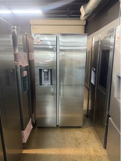✨ SAMSUNG 28 CU FT LARGE CAPACITY SIDE BY SIDE REFRIGERATOR WITH WATER AND ICE ✨