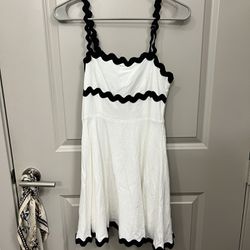 A Line Black And White Dress 
