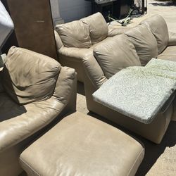 Free Stuff!! Furniture, Toys And Clothes. 