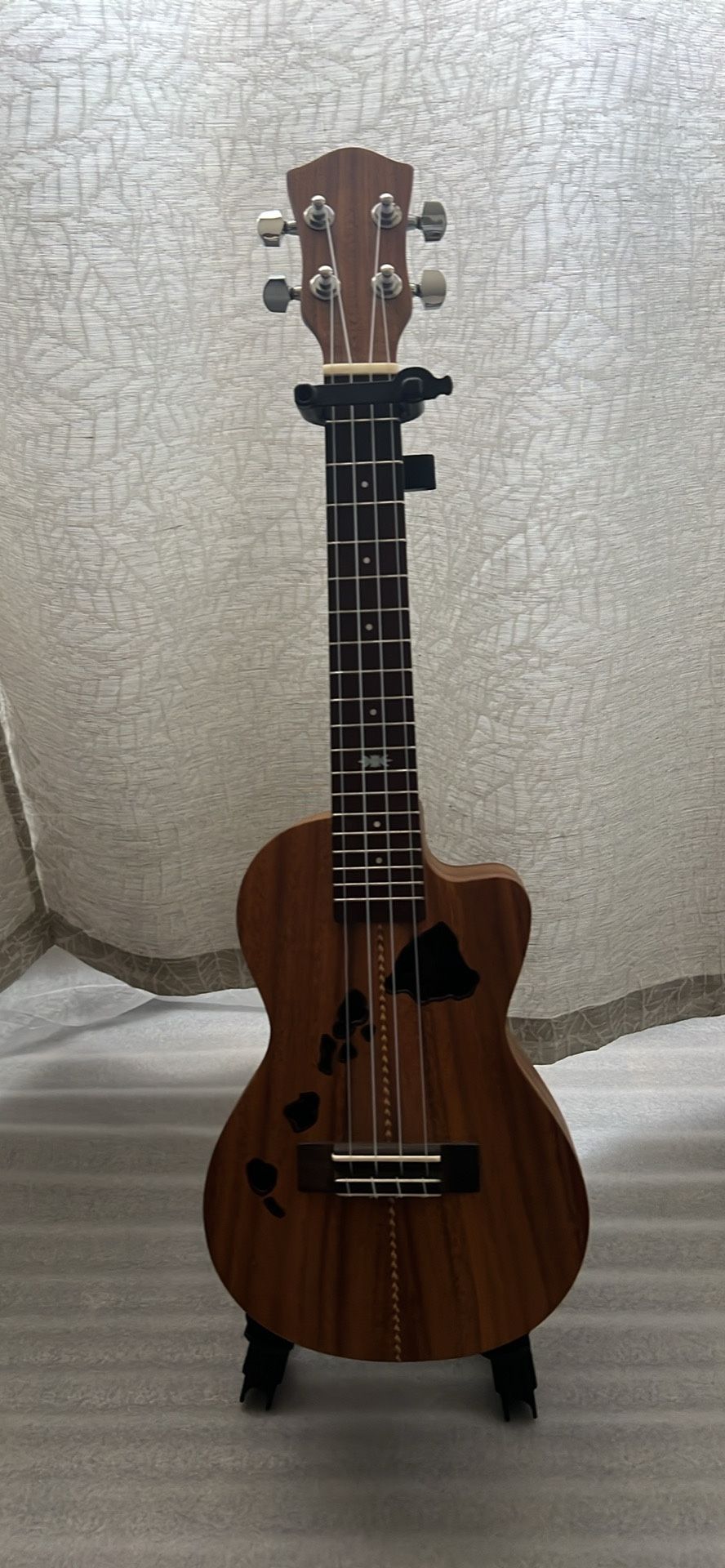 Bruce Wei solid ukulele
