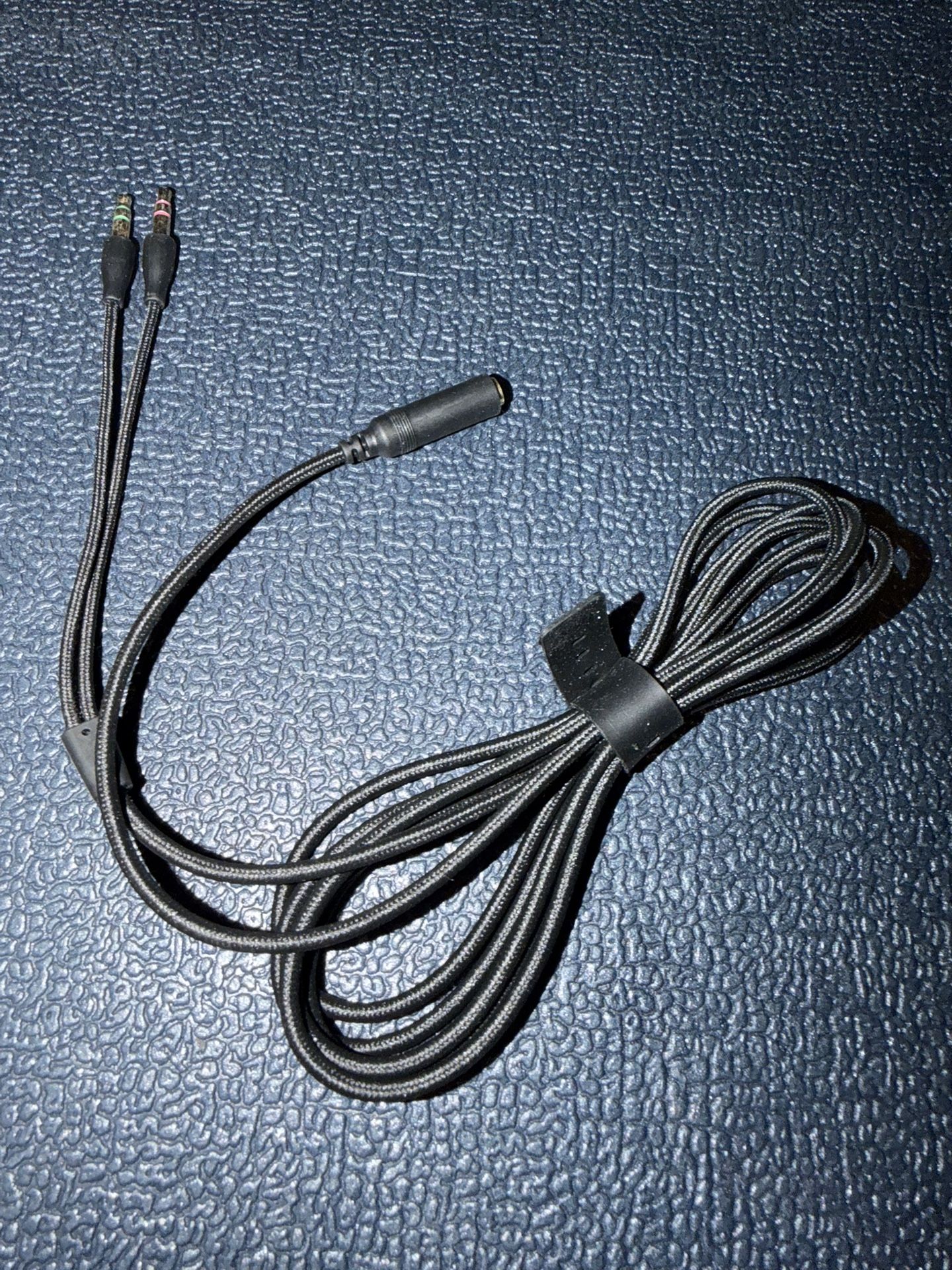 Headphone Splitter 3.5mm Female to 2 Dual 3.5mm Male Audio Splitter Cable to PC Laptop Adapter