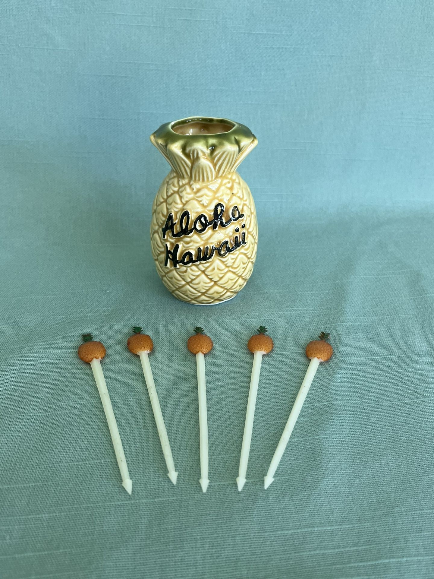 Vintage Aloha Hawaii Pineapple Toothpick Holder