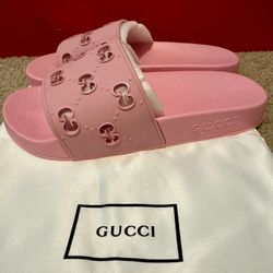 Women’s Gucci Slides Size 7