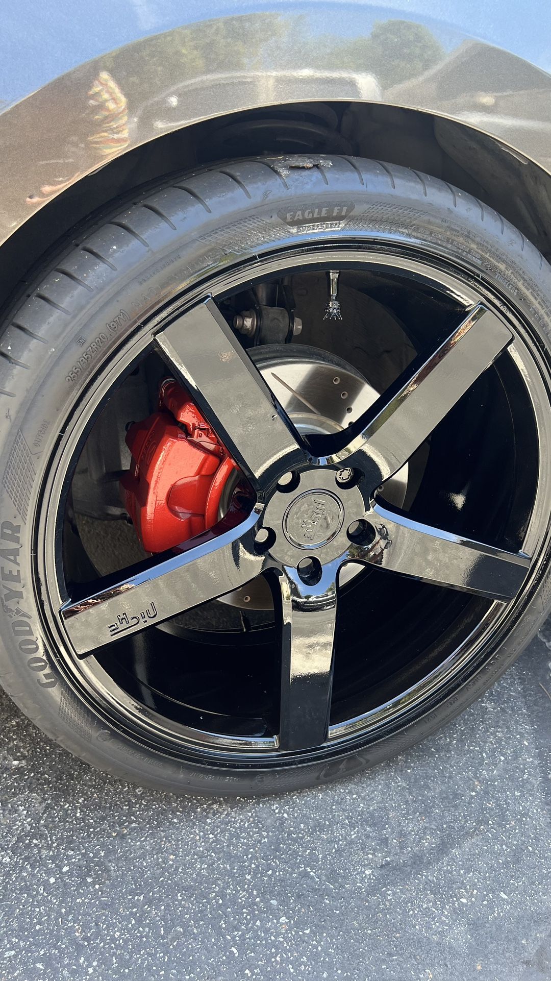 20” Staggered Niche rims