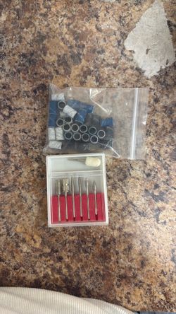 Nail file and replacement heads