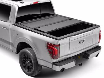 HARD FOLDING TONNEAU COVER