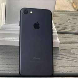 iPhone 7 Unlocked / desbloqueado 😎