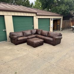 Delivery! Huge Leather Sofa w Ottoman 