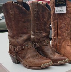 Western boots size 8
