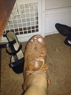 Size 8 wedge sandals