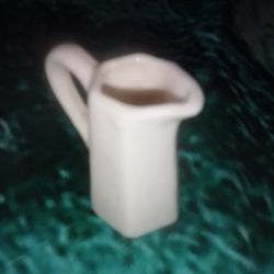 Vintage Blue Willow Miniature Porcelain Creamer Made in Occupy Japan