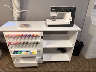 LIKE NEW Janome sewing machine with Vevor sewing table and thread