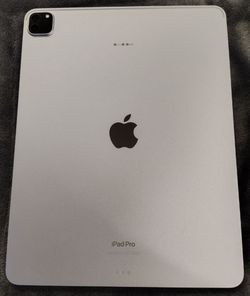 iPad Pro 6th Gen 12.9"